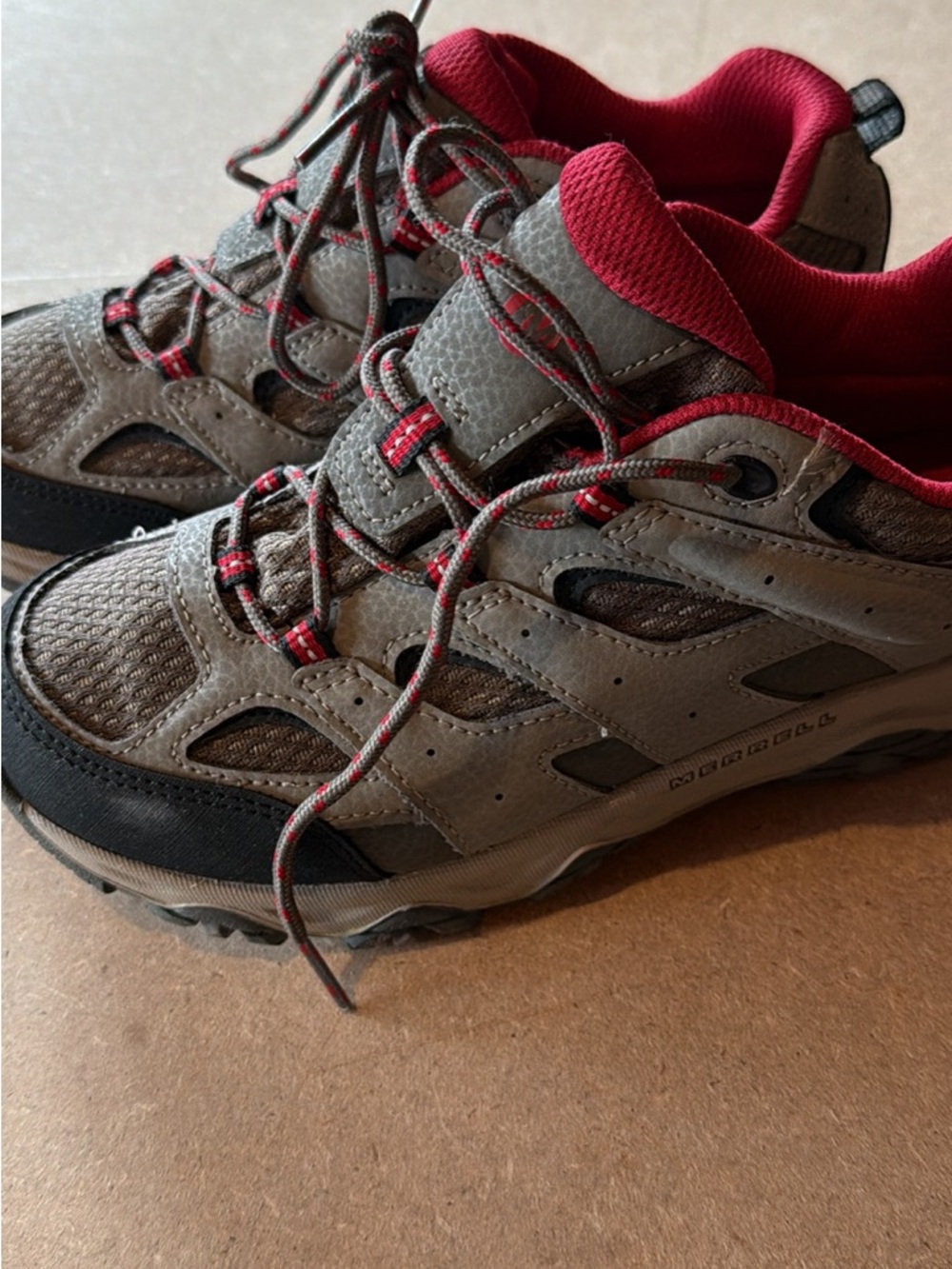 Merrell Kids Trail Shoe - Gray with Red Accents